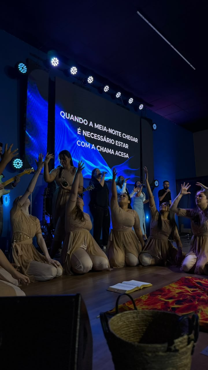 Ministério de dança em adoração